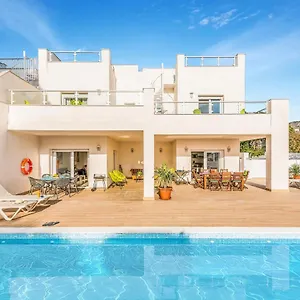 villa-catalina-nerja.hotelsinnerja.org/