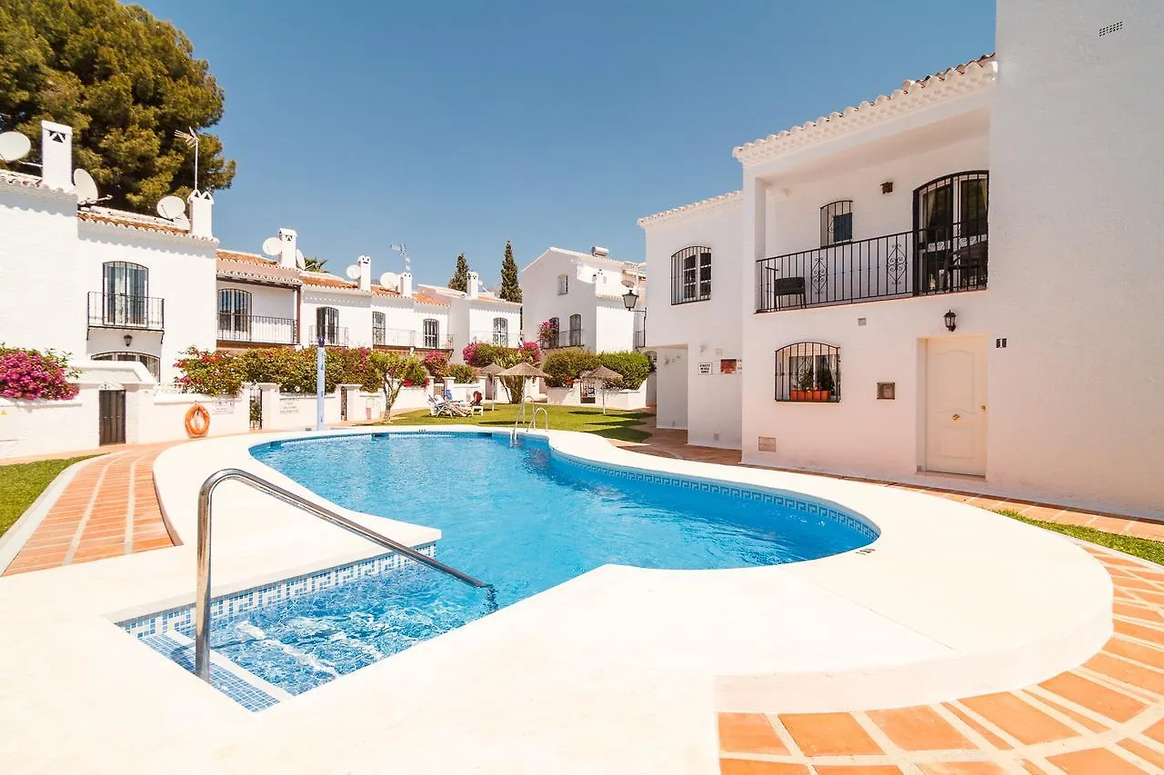 נרחה Los Pinos 23 Villas Casasol